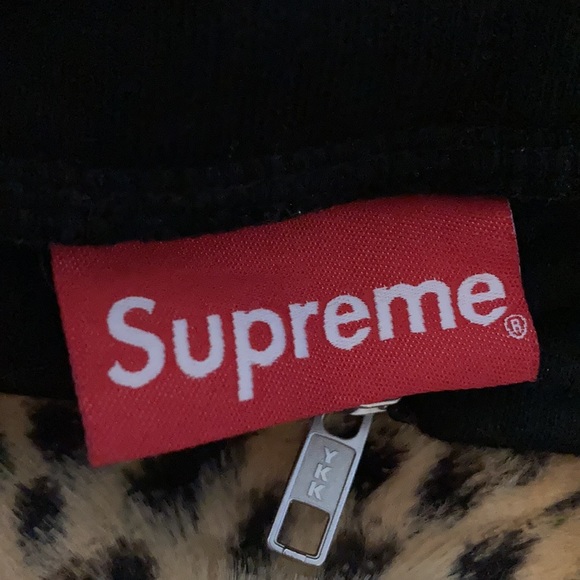 Supreme Leopard Zip Sweater - Picture 4 of 5